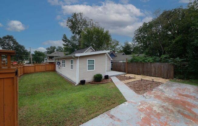 3 beds, 2 baths, $2,950