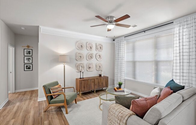 Open Floor Plans at Deer Creek Apartment Homes