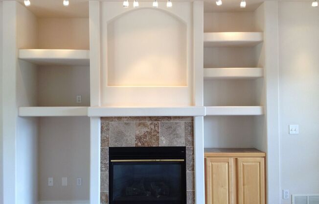 5 Bd Ranch Home in School D-20