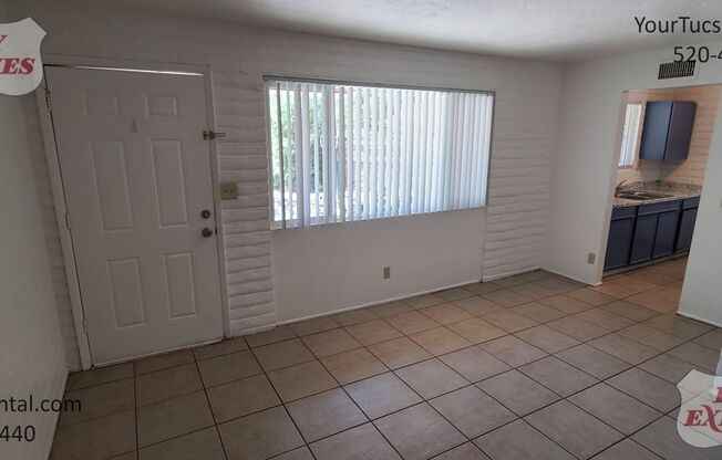 2 beds, 1 bath, 800 sqft, $1,095, Unit 08