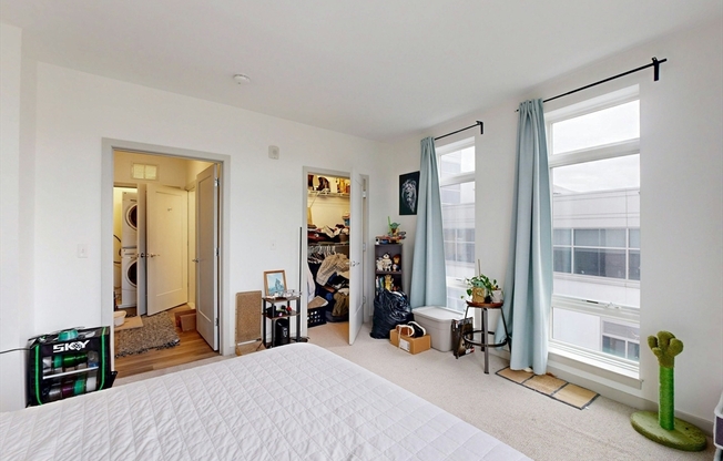 1 bed, 1 bath, 784 sqft, $3,050, Unit 321