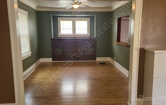 3 beds, 1 bath, $700