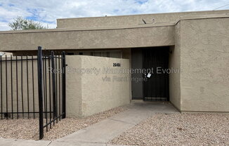 2 beds, 1 bath, 957 sqft, $999, Unit A