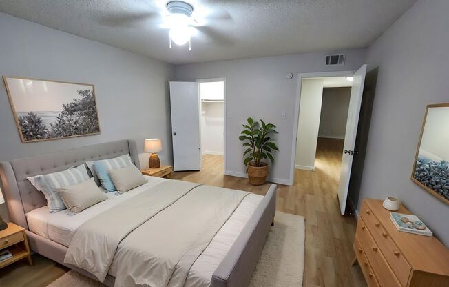 2 beds, 1 bath, 900 sqft, $1,299, Unit ELP2202-150