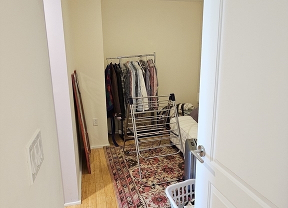 1 bed, 1 bath, 747 sqft, $3,450, Unit 707T