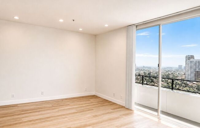2 beds, 3.5 baths, 3,062 sqft, $10,000, Unit 1804