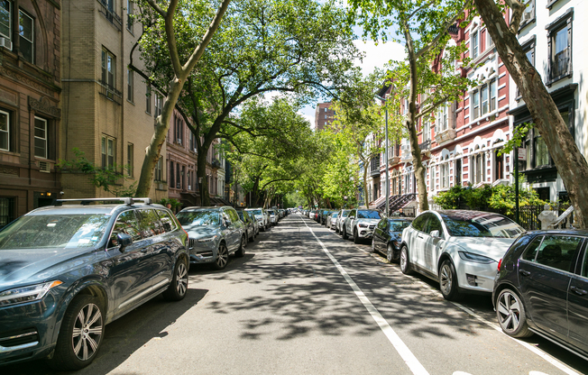 112 W 78 ST