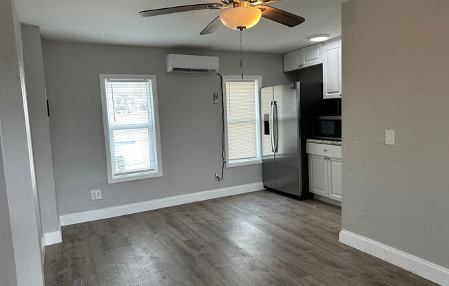 Studio, 1 bath, 350 sqft, $1,250, Unit Unit B5