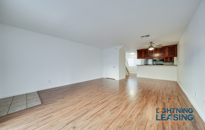 10206 INDEPENDENCE AVE