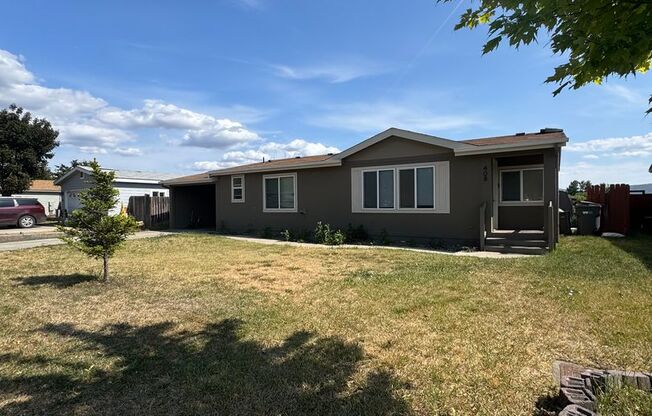 Charming & Updated Home in Kittitas, WA