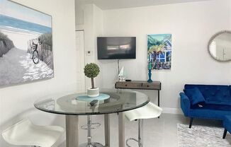 17 NE 9 AVE