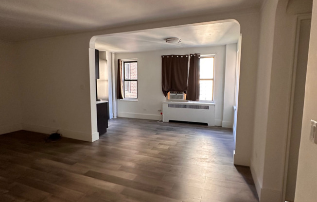 Studio, 1 bath, 557 sqft, $1,750, Unit 5E