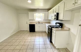 2 beds, 1 bath, $800, Unit UNIT A