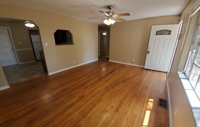 2 beds, 1 bath, $1,775