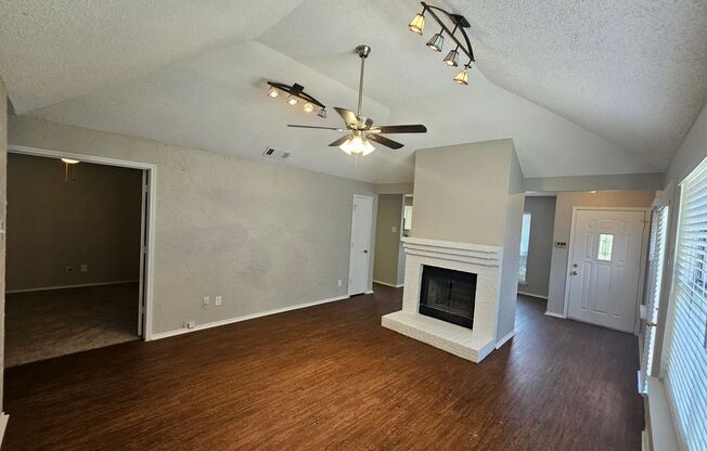 2 beds, 2 baths, $1,695