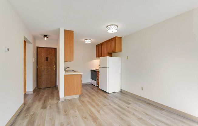 3135 Dupont