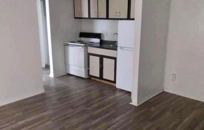 1 bed, 1 bath, 750 sqft, $825