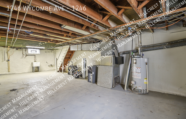 1246 WYCOMBE AVE