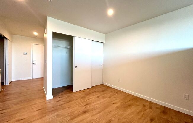 Studio, 1 bath, 444 sqft, $1,525, Unit 303