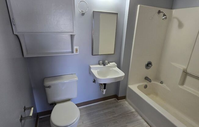 1 bed, 1 bath, 600 sqft, $550, Unit 507