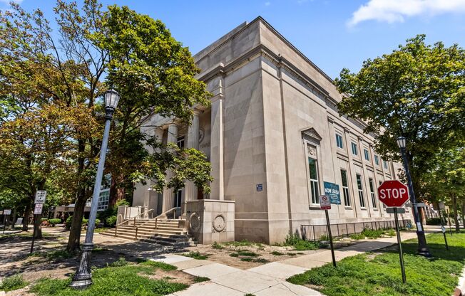 3 beds, 2 baths, 1,289 sqft, $4,199, Unit 205