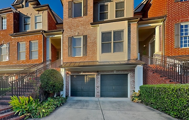 3008 MONTCLAIR CIR SE