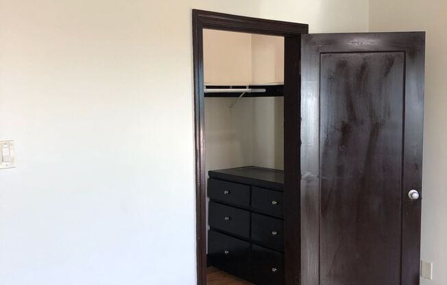 Studio, 1 bath, 450 sqft, $1,695, Unit 14