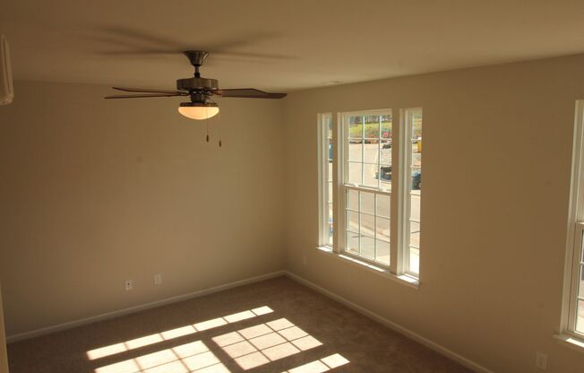 Townhouse in the center of RTP- Available May