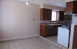 3 beds, 2 baths, $1,300