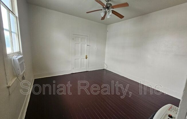 3201 LAFITTE AVE