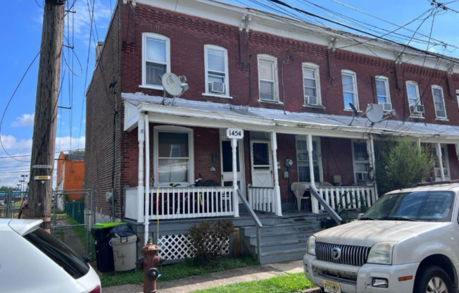 1454 SHORT OLDEN AVE