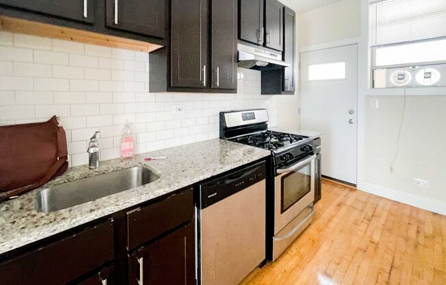 1 bed, 1 bath, 670 sqft, $1,775, Unit 1930-3