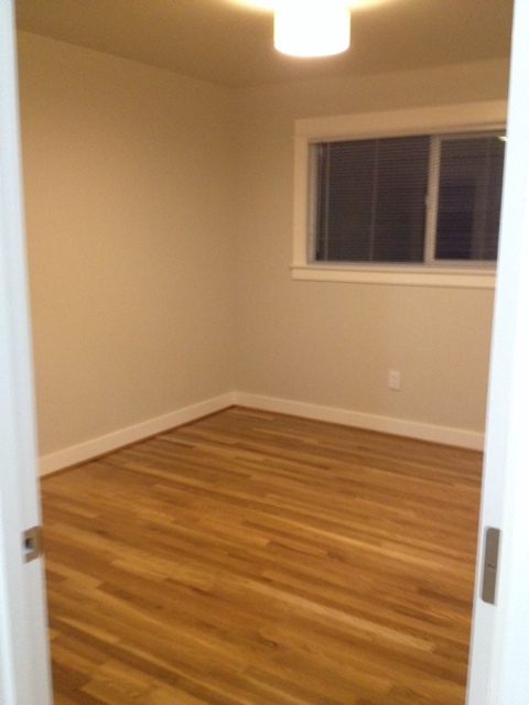 2 beds, 1 bath, $1,995, Unit 10