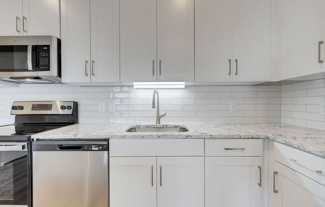 1 bed, 1 bath, 630 sqft, $1,465, Unit 306