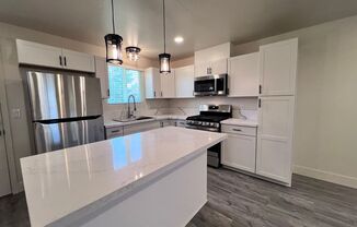 Super Cute Fully Remodeled In Law Unit in Roseville
