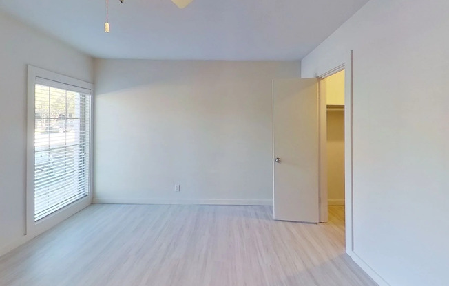 109 and 203 W 39TH ST