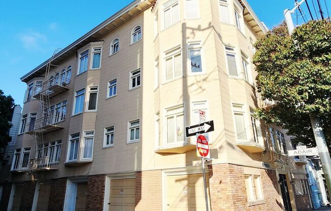 460 South Van Ness Avenue