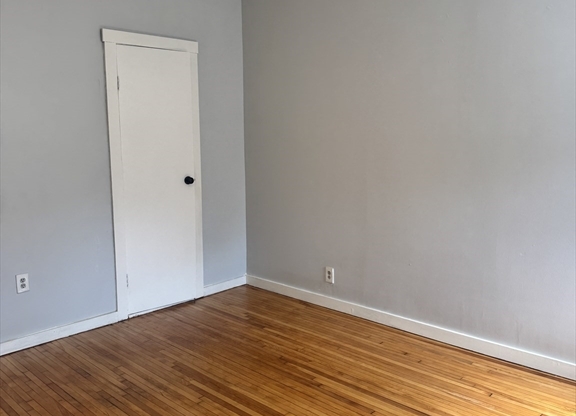 160 STRATHMORE