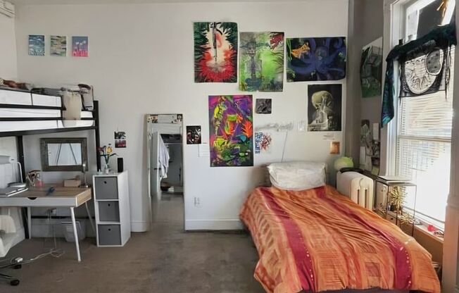 2 beds, 1 bath, $1,500, Unit 15-1