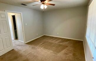 2 beds, 1 bath, 1,100 sqft, $850, Unit C