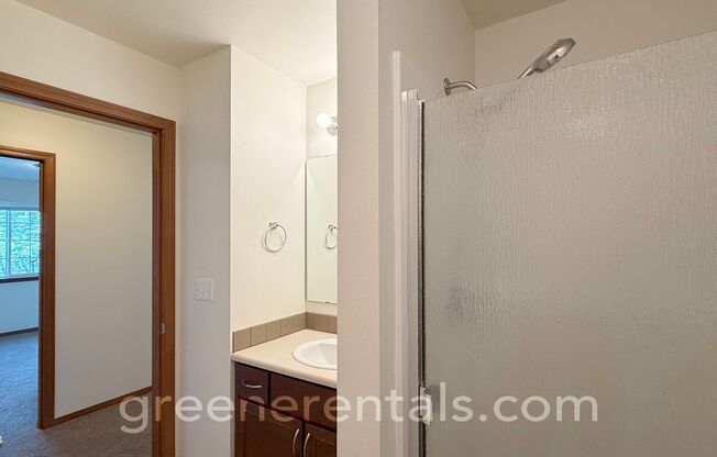 2 beds, 2 baths, 1,050 sqft, $1,735, Unit 1415-201