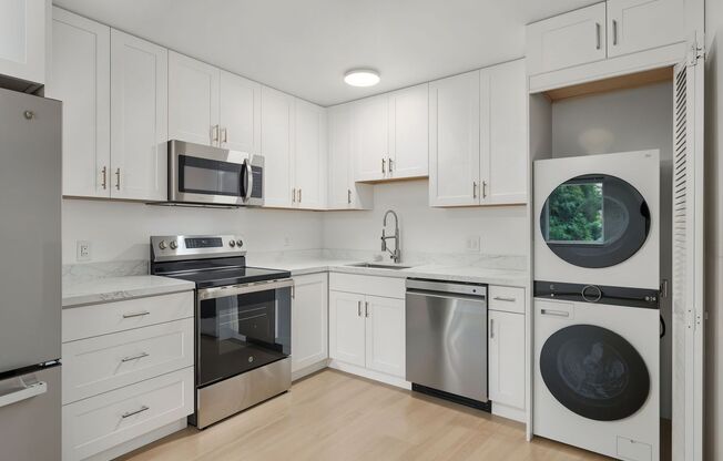 774 9 AVE