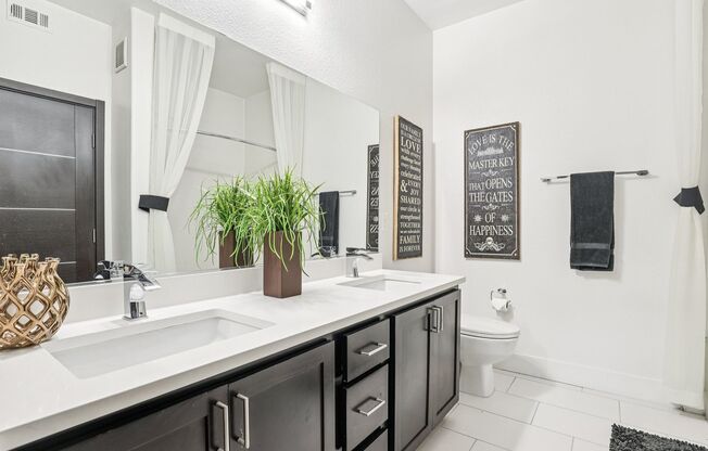 2 beds, 2 baths, 1,219 sqft, $1,620, Unit 1025