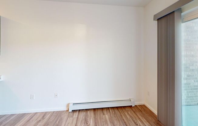 1 bed, 1 bath, 592 sqft, $1,199, Unit 1244-06
