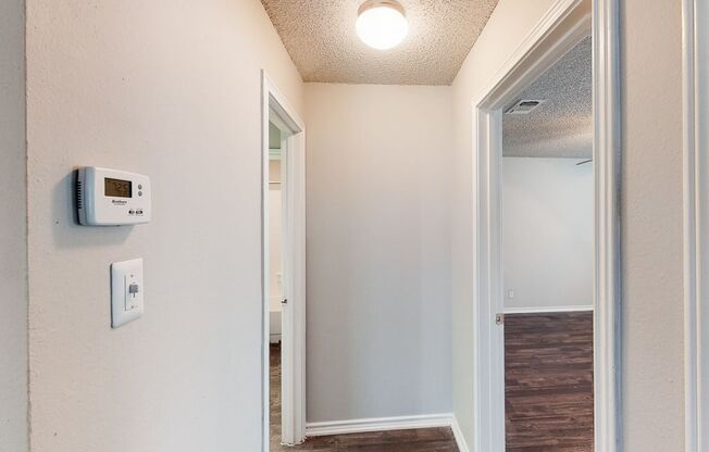 1 bed, 1 bath, 950 sqft, $919