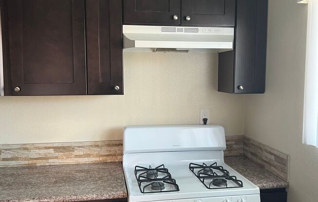 Studio, 1 bath, 325 sqft, $1,600, Unit 2233-01
