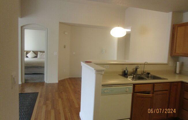 2 beds, 2 baths, $1,800