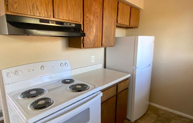 1 bed, 1 bath, 576 sqft, $995, Unit 02