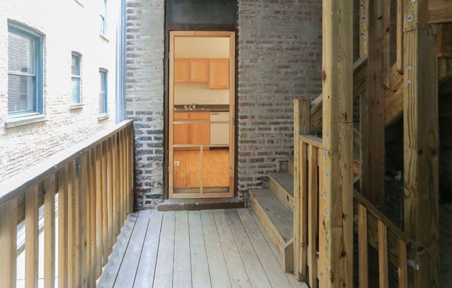 2 beds, 1 bath, 725 sqft, $2,695, Unit 851-1S