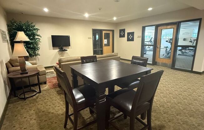 1 bed, 1 bath, 800 sqft, $2,150, Unit #102